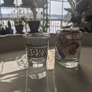 Millennium Shotglass Set Y2K